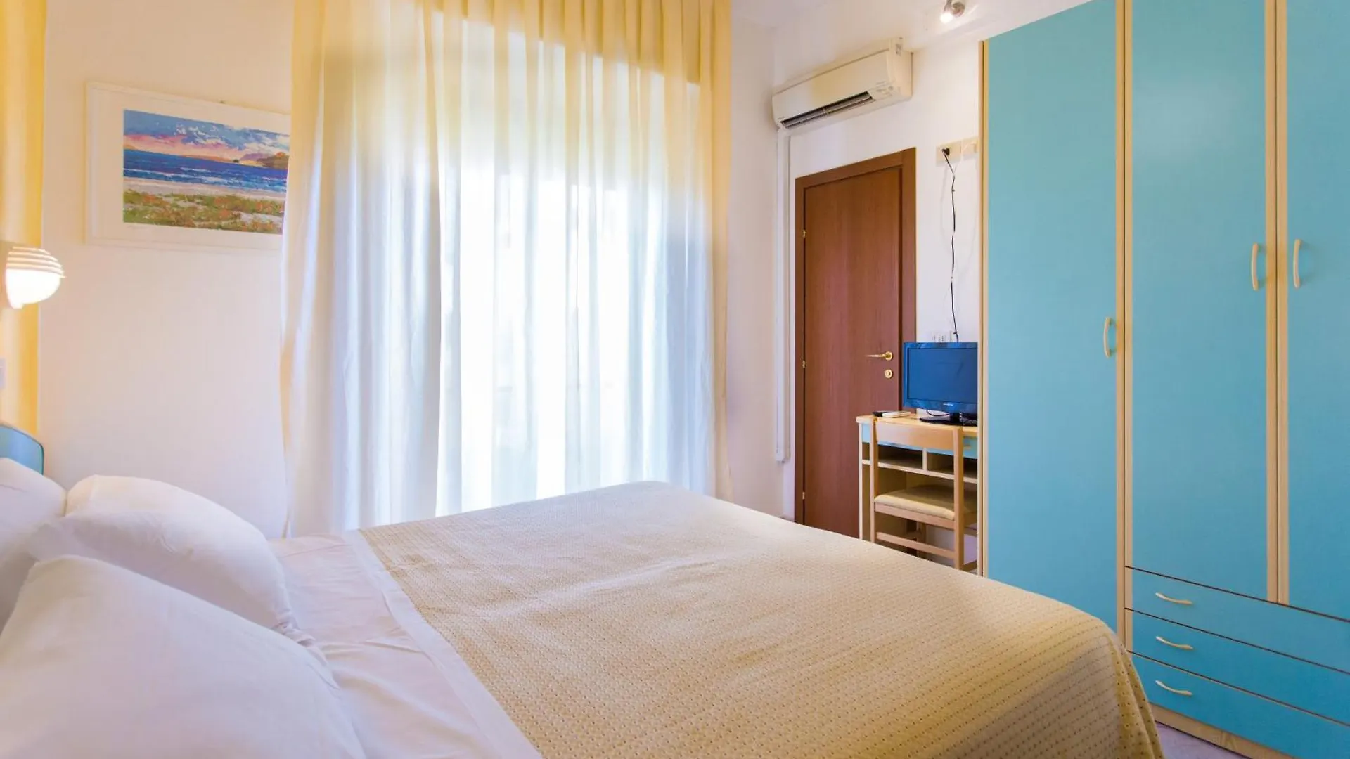 ***  Hotel De La Ville Rimini Italy
